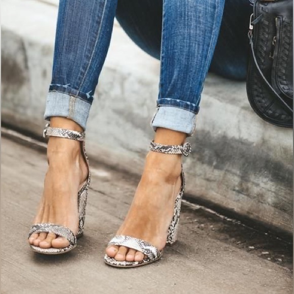 Faux Snakeskin Strappy Block heel - Picture 2 of 10